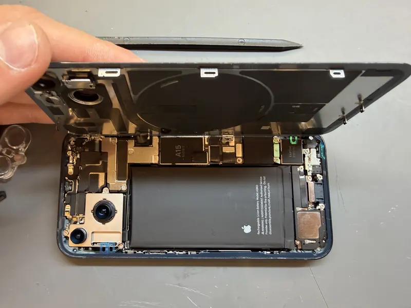 Знімна задня кришка iPhone 14