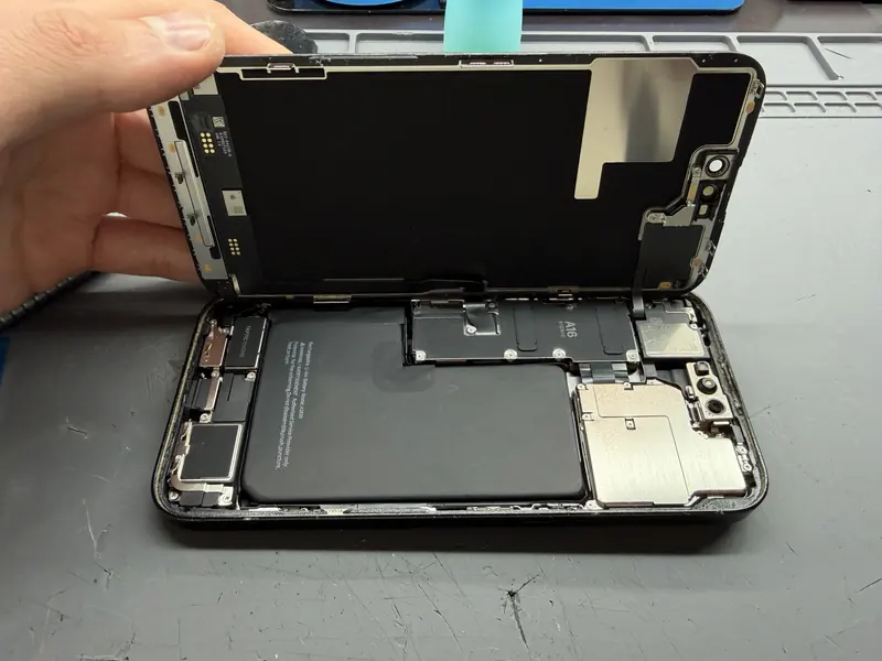 iPhone 14 Pro Max перед заміною дисплея